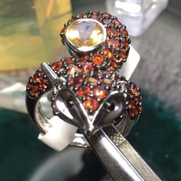 5⭐️. RARE GEMSTONES COVER THIS WONDERFUL FOX RING - Picture 7 of 8